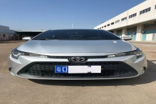 丰田 雷凌