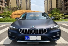 宝马X1