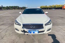 英菲尼迪Q50