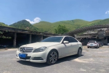 奔驰C级