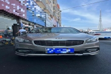 起亚 K4
