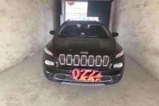 Jeep 自由光