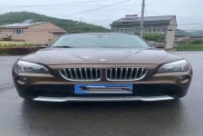 宝马X1