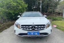 奔驰GLA级