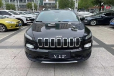Jeep 自由光