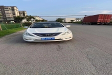 现代 索纳塔八