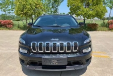 Jeep 自由光