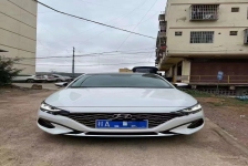 现代 菲斯塔