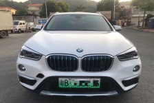 宝马X1
