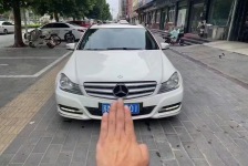 奔驰C级