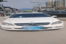 奔驰C级