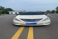 现代 索纳塔八