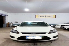 福特 福克斯三厢