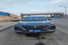 长安轿车 长安CS75