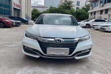 本田 雅阁