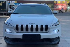 Jeep 自由光