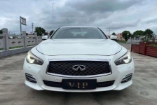 英菲尼迪Q50