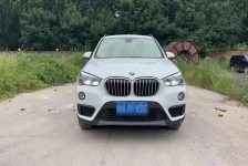 宝马X1