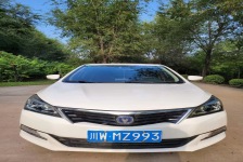 长安轿车 悦翔V7