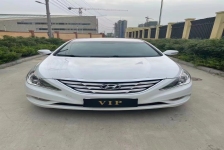 现代 索纳塔八