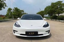特斯拉 Model 3