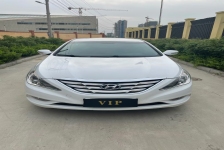 现代 索纳塔八