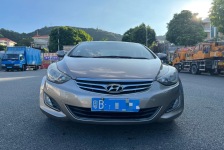 现代 朗动