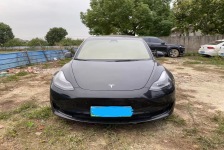 特斯拉 Model 3