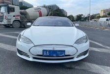 特斯拉 Model s75D
