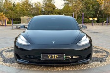 特斯拉 Model 3