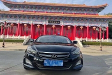 现代 朗动