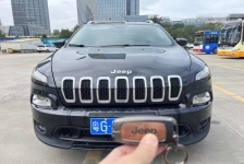 Jeep 自由光