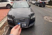 奥迪 A8