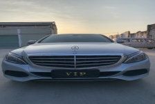 奔驰C级