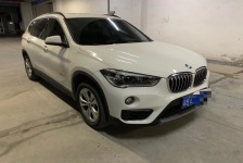 宝马X1