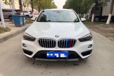 宝马X1