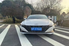 现代 伊兰特