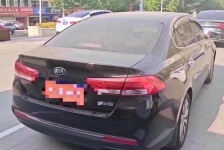 起亚K5