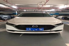 马自达 Mazda3 Axela昂克赛拉两厢