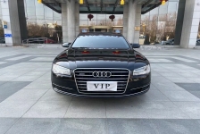 奥迪 A8