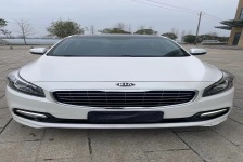 起亚 K4