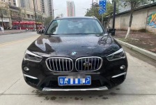 宝马X1