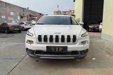 Jeep 自由光