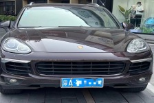 保时捷 卡宴