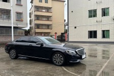 奔驰C级