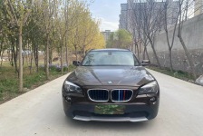 宝马X1