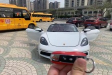 保时捷 718