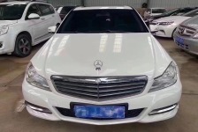 奔驰C级