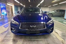 英菲尼迪Q50