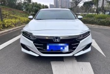 本田 雅阁